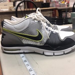 Classic Nike Trainer 1 2010